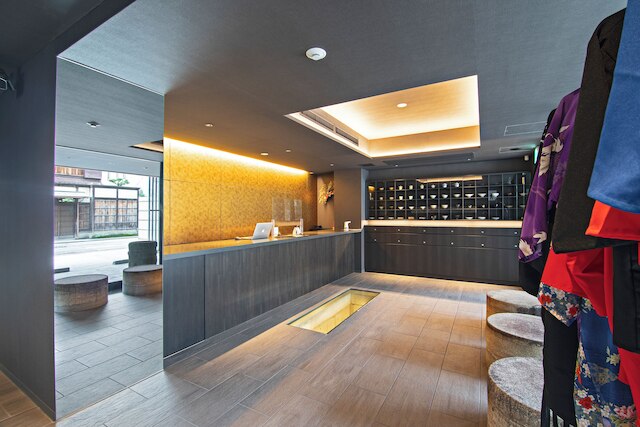 ホテル ニンジャ ブラック