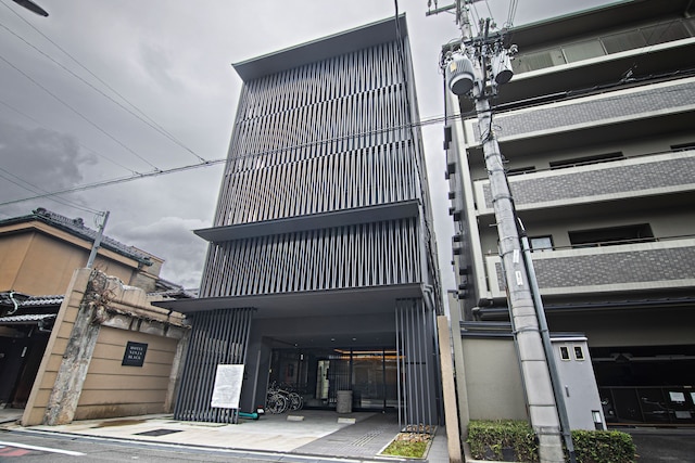 ホテル ニンジャ ブラック