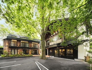 LONGINGHOUSE 旧軽井沢・諏訪ノ森