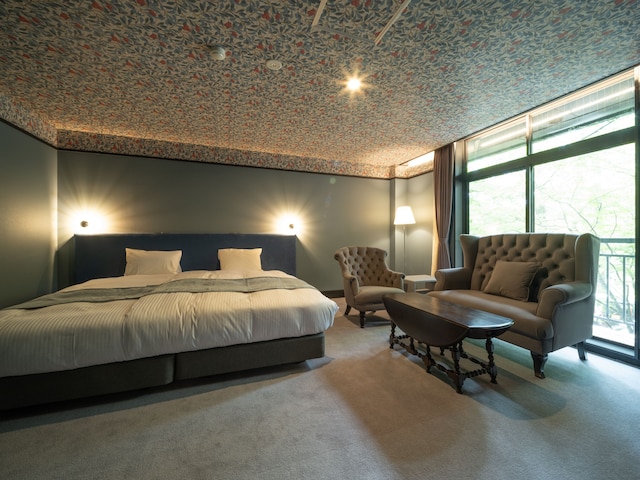 LONGINGHOUSE 旧軽井沢・諏訪ノ森