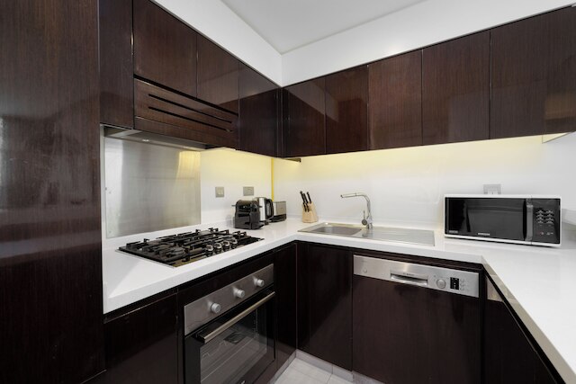 メゾン・プリヴェ - ビジネスベイの素晴らしいアパートメントの大きなバルコニー