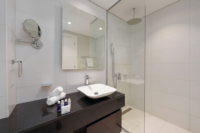 メゾン・プリヴェ - ビジネスベイの素晴らしいアパートメントの大きなバルコニー