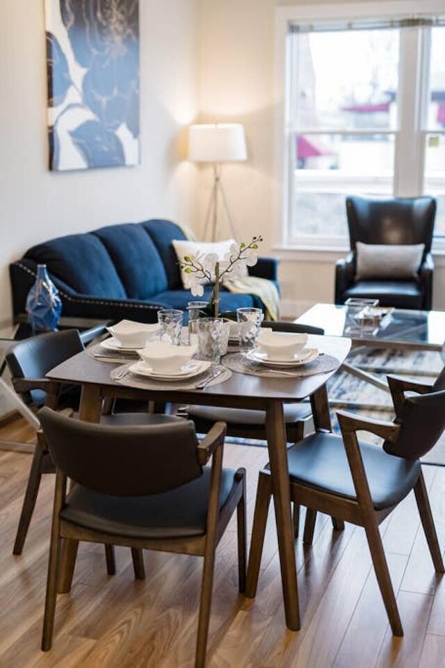 オールド タウン アレクサンドリア アウトドア パティオ 4KTV WiFi