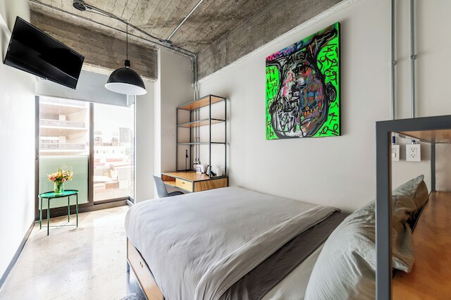 トリバーフロレンシア