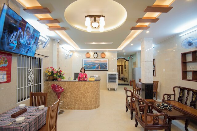 ボング・ハウス・ホームステイ 2