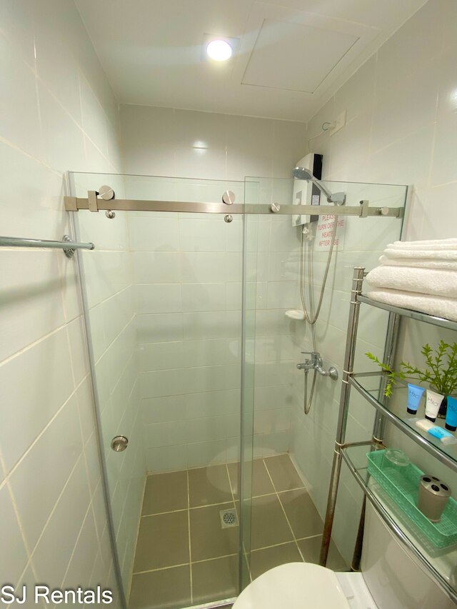 2 ベッドルーム コンド アット ミッドポイント レジデンス ウィズ シティビュー