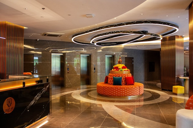 ハヤット スカイ タワーズ