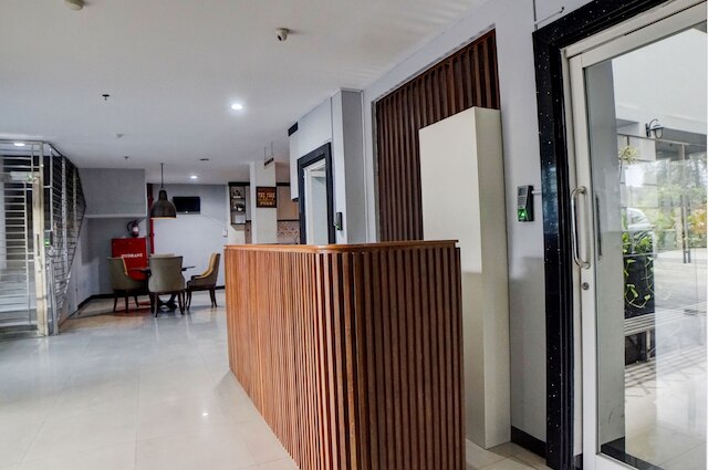 ホテル O ファイネスト ハウス ニア アンプラス バス ターミナル