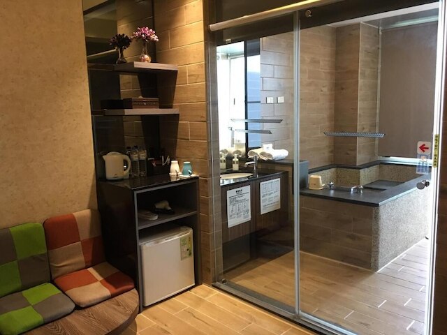 Now and Then Hot Spring Inn