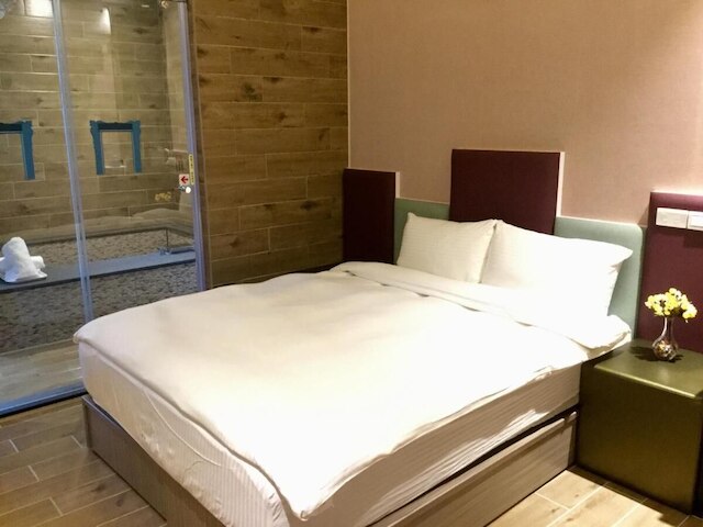 Now and Then Hot Spring Inn