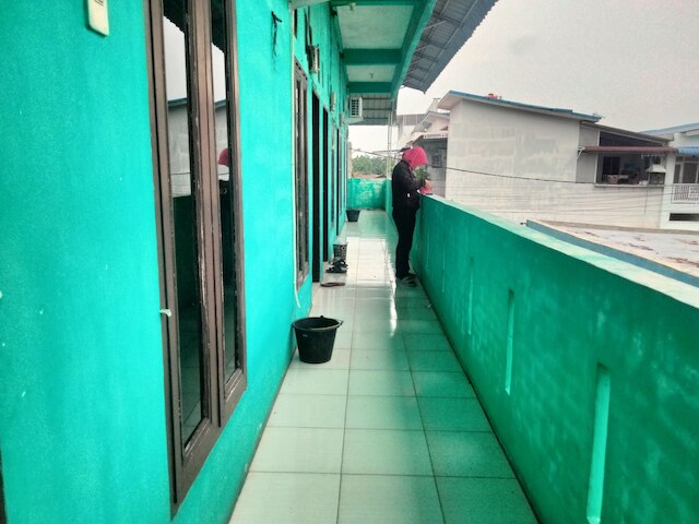 ホテル O ナニー アソカ シャリア ニア アニョン カフェ スタジオ