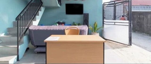 ホテル O ナニー アソカ シャリア ニア アニョン カフェ スタジオ