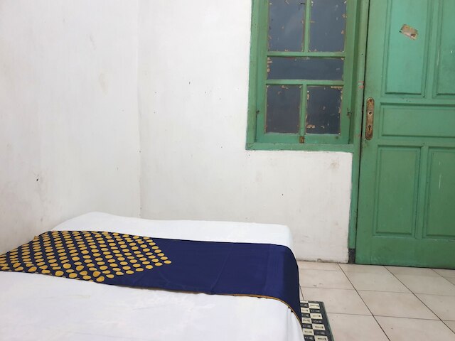 OYO ライフ 92842 ホームステイ バレアルジョサリ