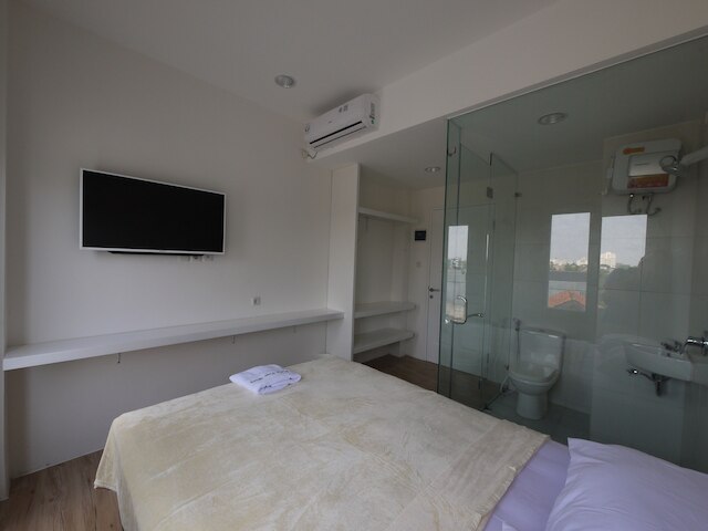 ルマ・カユ・マニス・ビンタロ