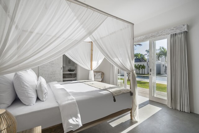 ヴィラ シュルガ ジュリー バイ アルフレッド イン バリ