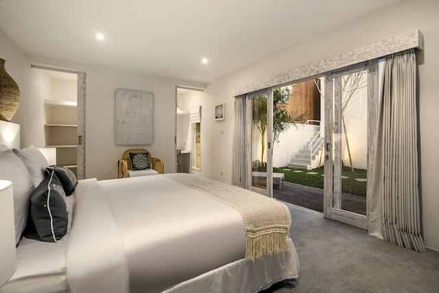 ヴィラ シュルガ ジュリー バイ アルフレッド イン バリ