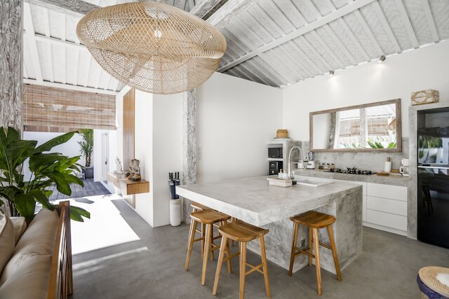 ヴィラ シュルガ ジュリー バイ アルフレッド イン バリ