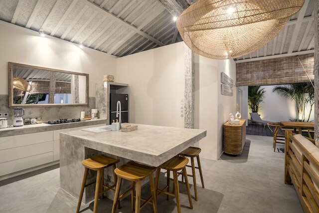 ヴィラ シュルガ ジュリー バイ アルフレッド イン バリ