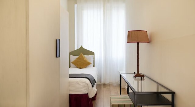 チャーミング 3 ベッド  アパートメント イン ミラノ