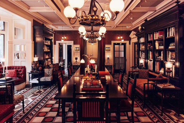 アット・スローン