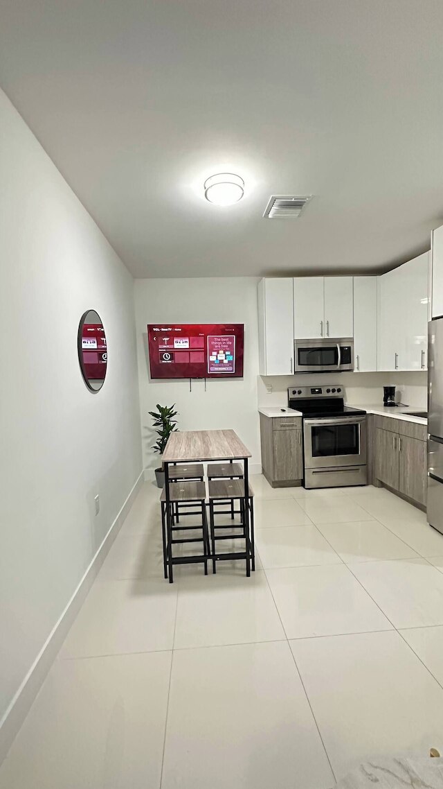 アロジオウィンウッドパーキングランドリーワイファイ