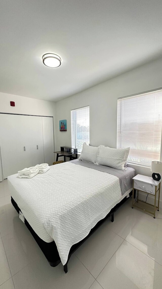 アロジオウィンウッドパーキングランドリーワイファイ