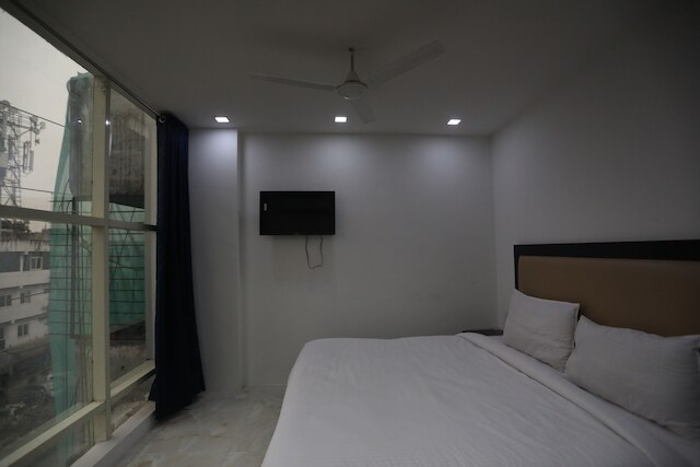 ホテルラソイン・トゥグルカバド