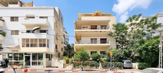 ゴードン カラフル イン テル アビブ ヤフォ