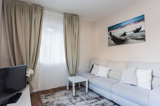 ベン・イェフダ バイ・ザ・ライト アパートメント