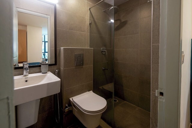 オリーブ ジップ リッチモンド サークル バイ エンバシー グループ