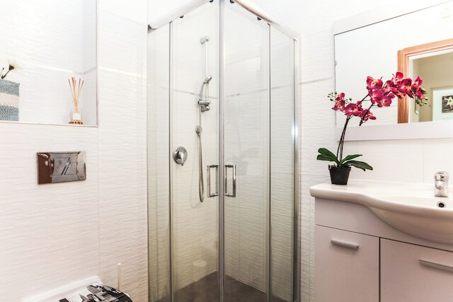 海とカーメルマーケット近くのアパート