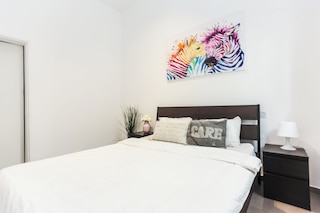 海とカーメルマーケット近くのアパート