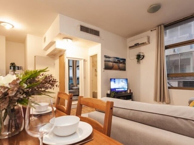 コージー ベン イェフダ ハイダウェイ-テル アビブ レンタル