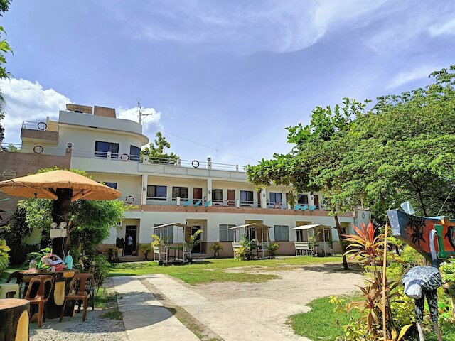 アレン マリー シップハウス パワード バイ ココテル