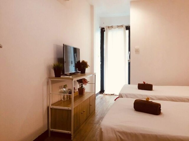 アウルズネストホステル