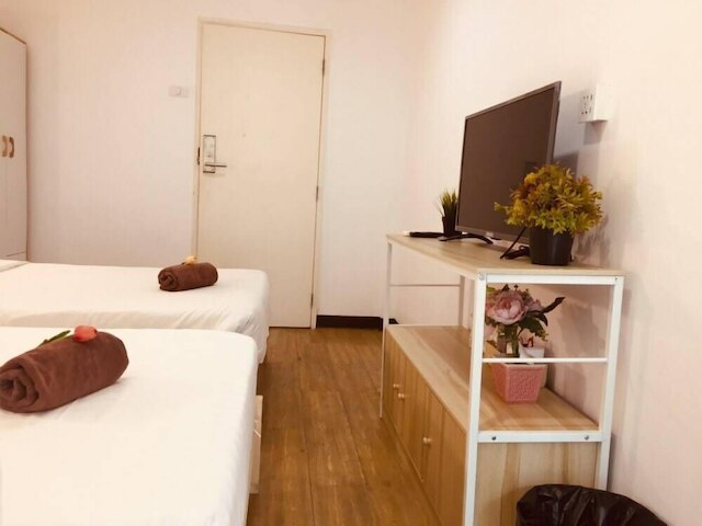 アウルズネストホステル