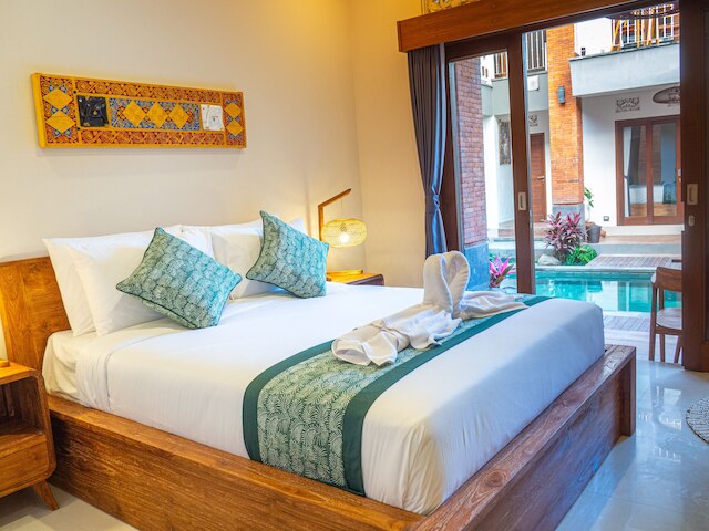 アルマスタウブド