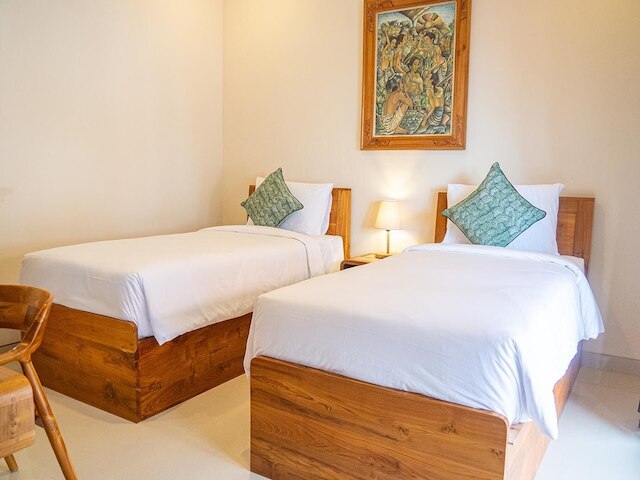 アルマスタウブド