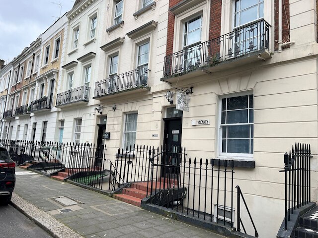 アイビーホテル