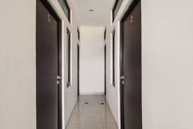 OYO  3256 ルコスト I8