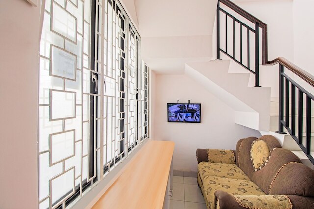 OYO  3256 ルコスト I8