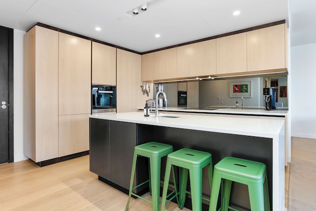 サニー&スペイシャス イン ワイニヤード クォーター