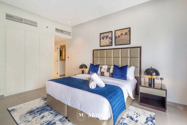 マンジル - デザイナー 1 BR アパート ニア ブルジ & ドバイ モール