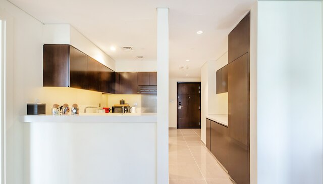 マンジル - デザイナー 1 BR アパート ニア ブルジ & ドバイ モール