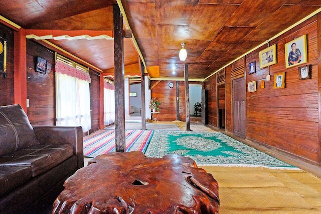 ホテル O タット バラ ホームステイ ニア トンコナン パユン パンデン