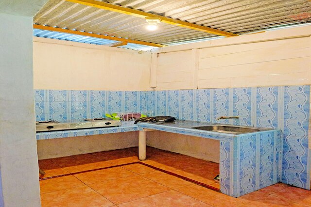 ホテル O タット バラ ホームステイ ニア トンコナン パユン パンデン