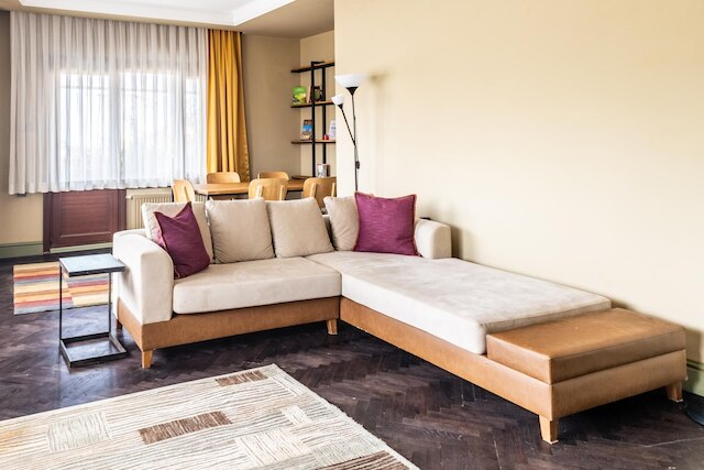 シック フラット W バルコニー BBQ 10 ミン トゥ エマル イン ウスクダル