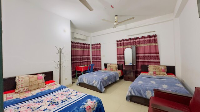 モハンマディアレストラン&ゲストハウス