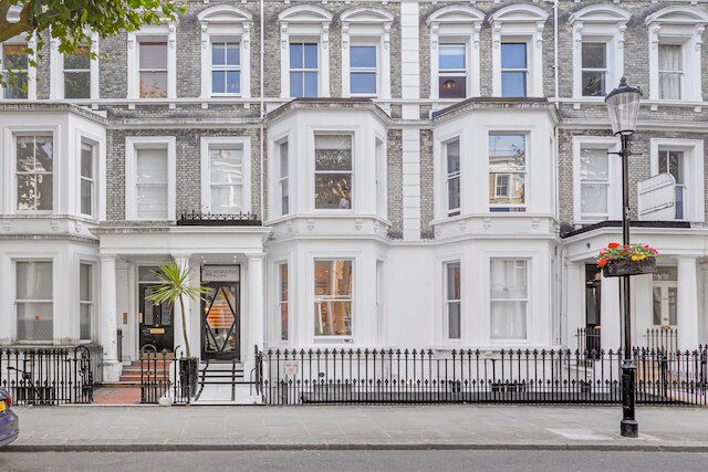 ボブ W ロンドン アールズ コート - フィルビーチ ガーデンズ