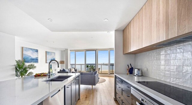 ビーチ ストリート ラグジュアリー 3 ベッド ウィズ ビーチ ベイ ビューズ